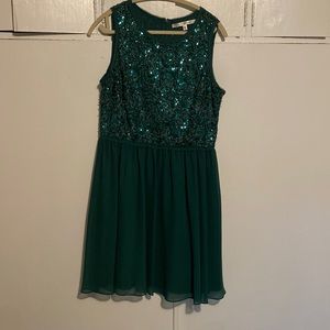 Max Studio Green Flouncy dress. Sequin bodice,  sheer overlay, Satin underlay.